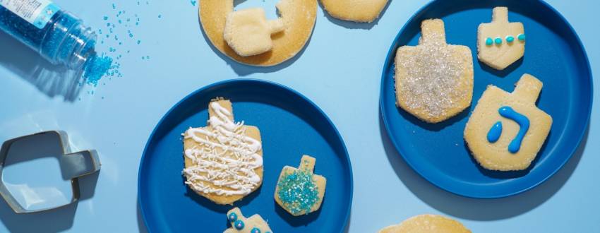 5 Cutest Dreidel-Shaped Breakfasts For Chanukah