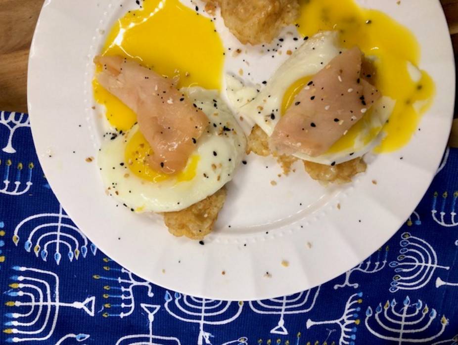 5 Ingredient Smoked Salmon & Runny Egg Cheesy “Latkes”