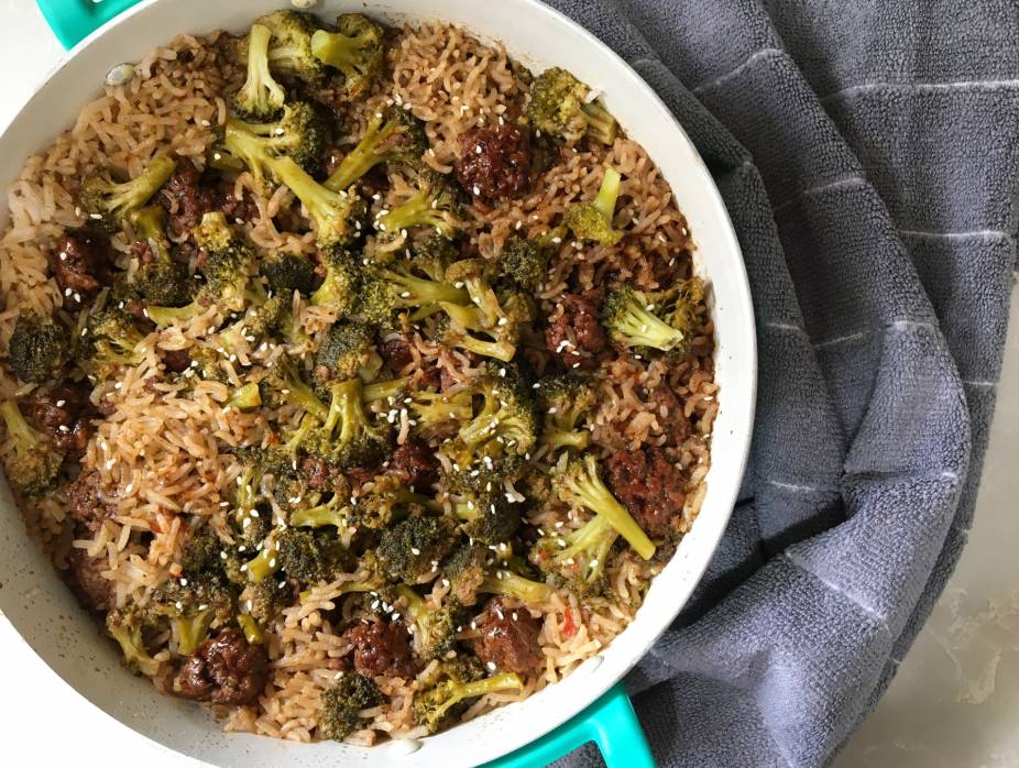 One-Pot Asian Meatballs with Rice and Broccoli