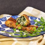 Fried Cheesy Spinach Spring Rolls