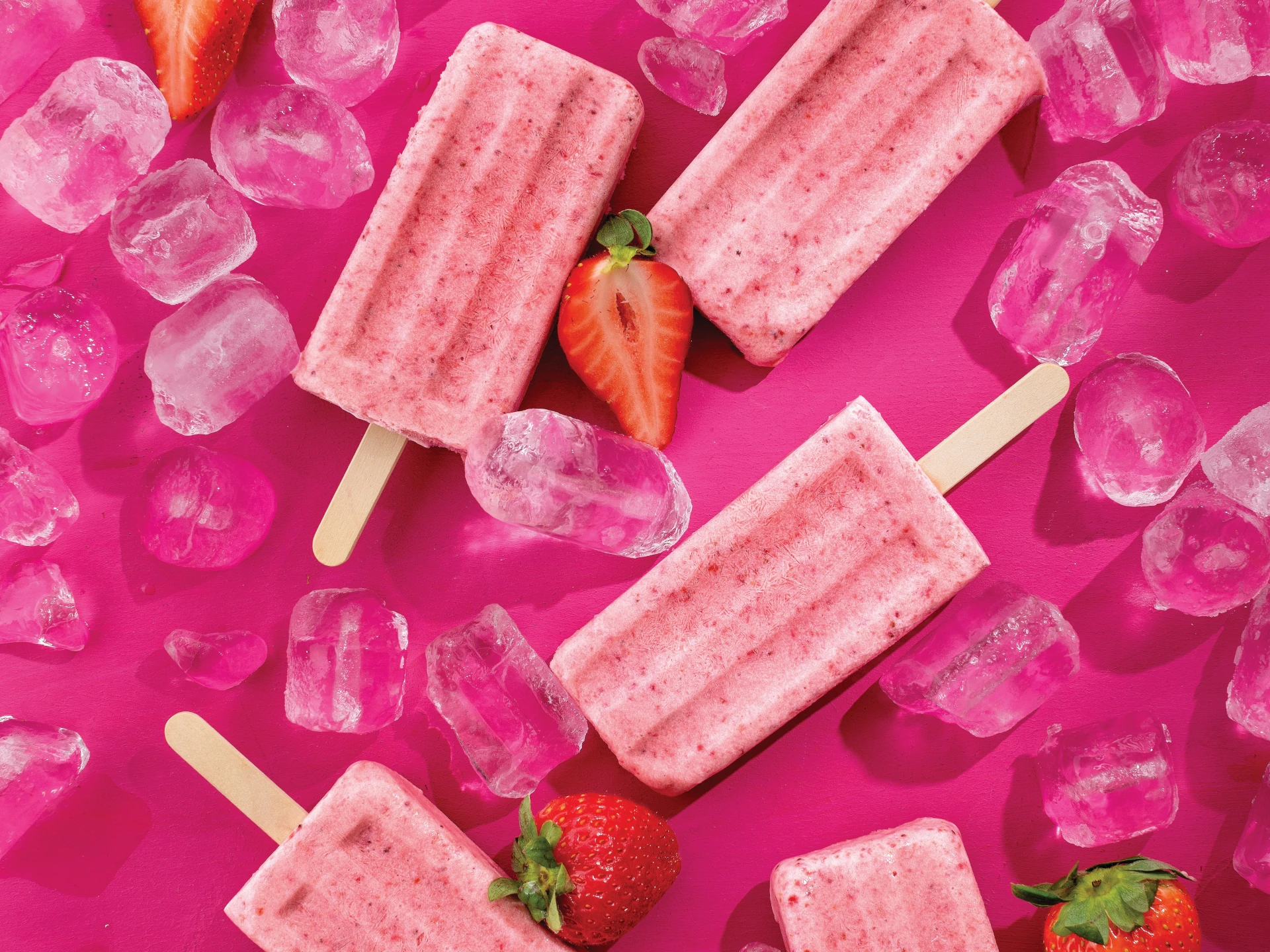 Paletas de Fresca Con Crema (Strawberry Cream Popsicles)
