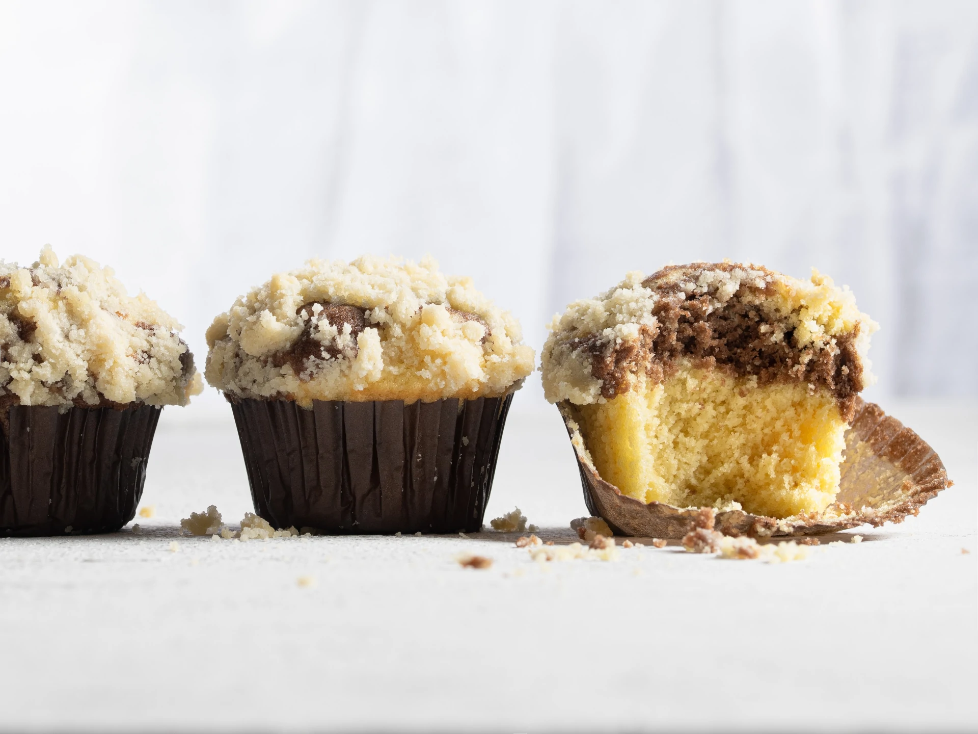 Crumb-Topped Swirl Muffins