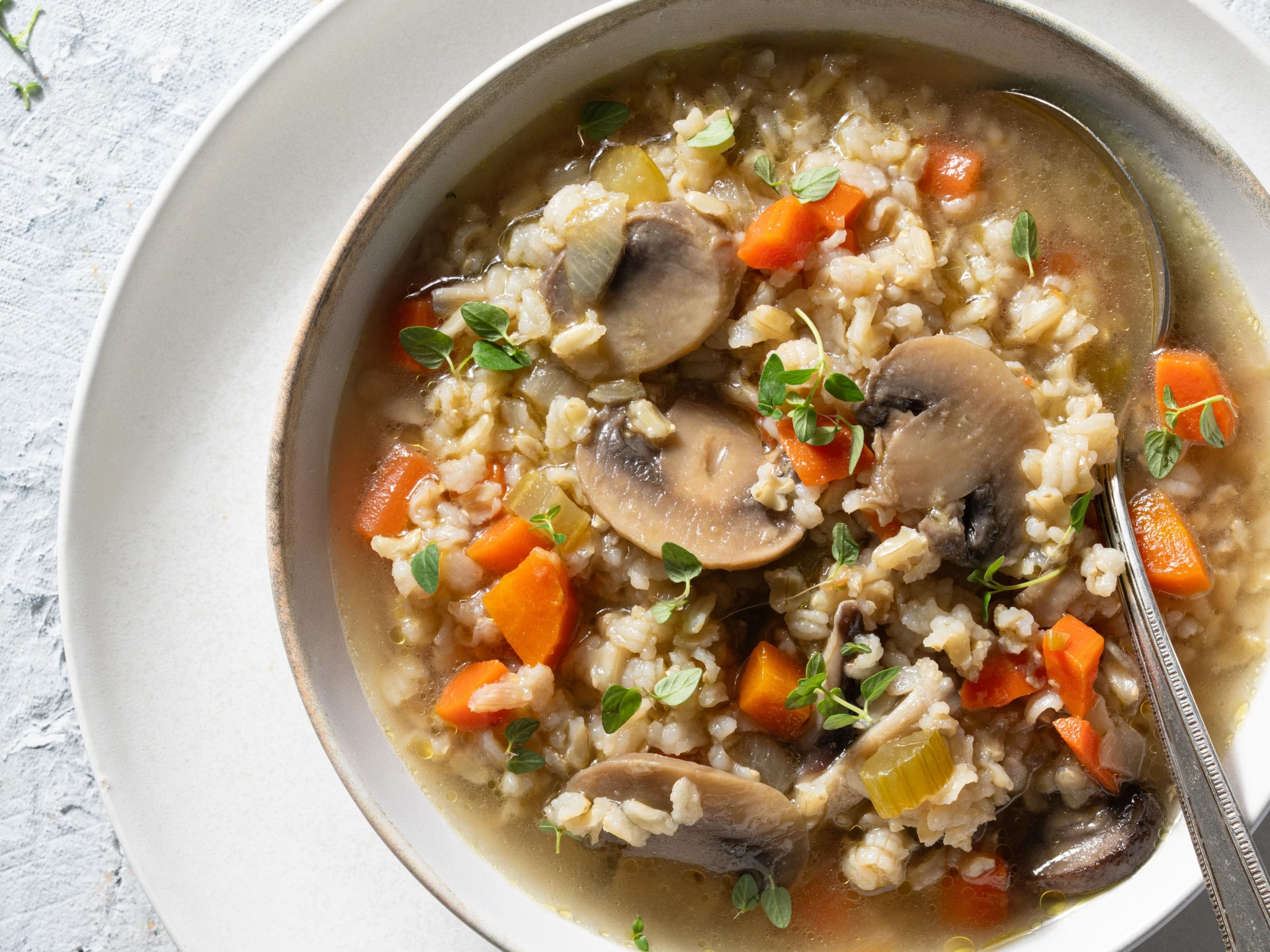 Foods to Eat After Surgery: What to Eat and Avoid for a Faster Recovery