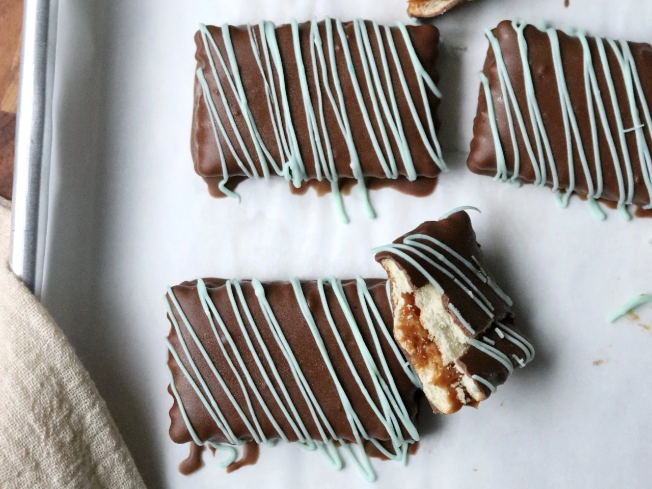 Caramel Sandwich Cookies | Candy Bar Dupe