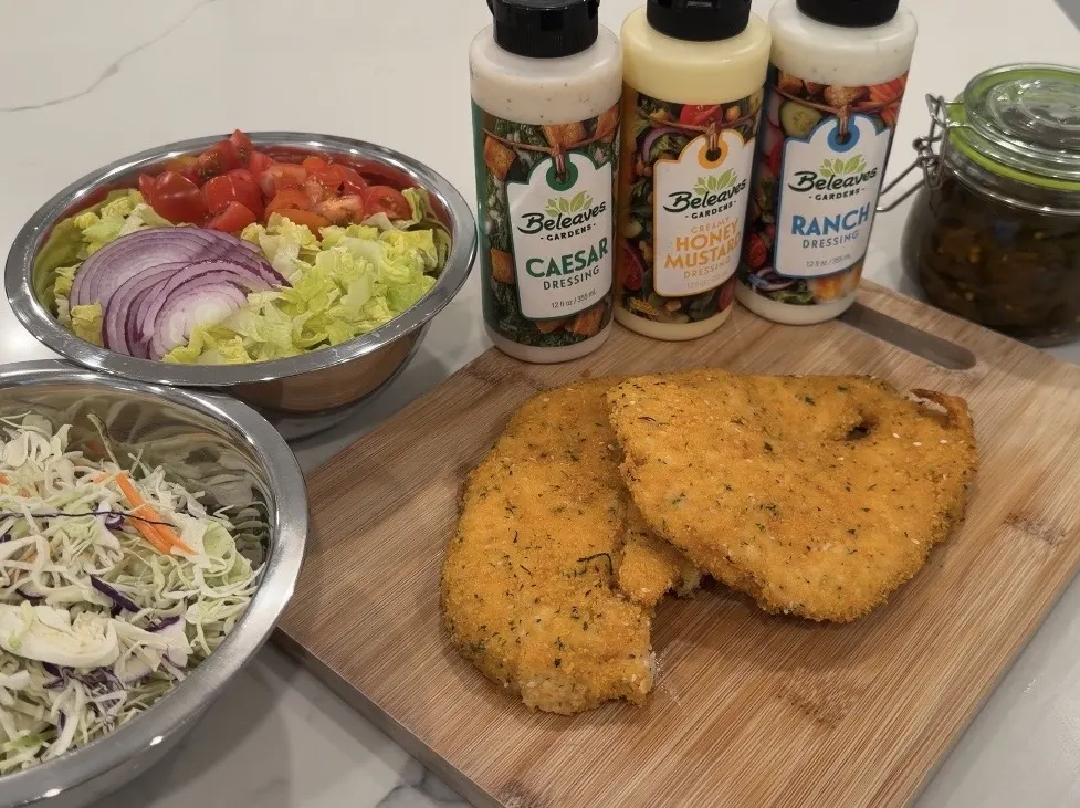 Mini Schnitzel Wraps with Customizable Toppings
