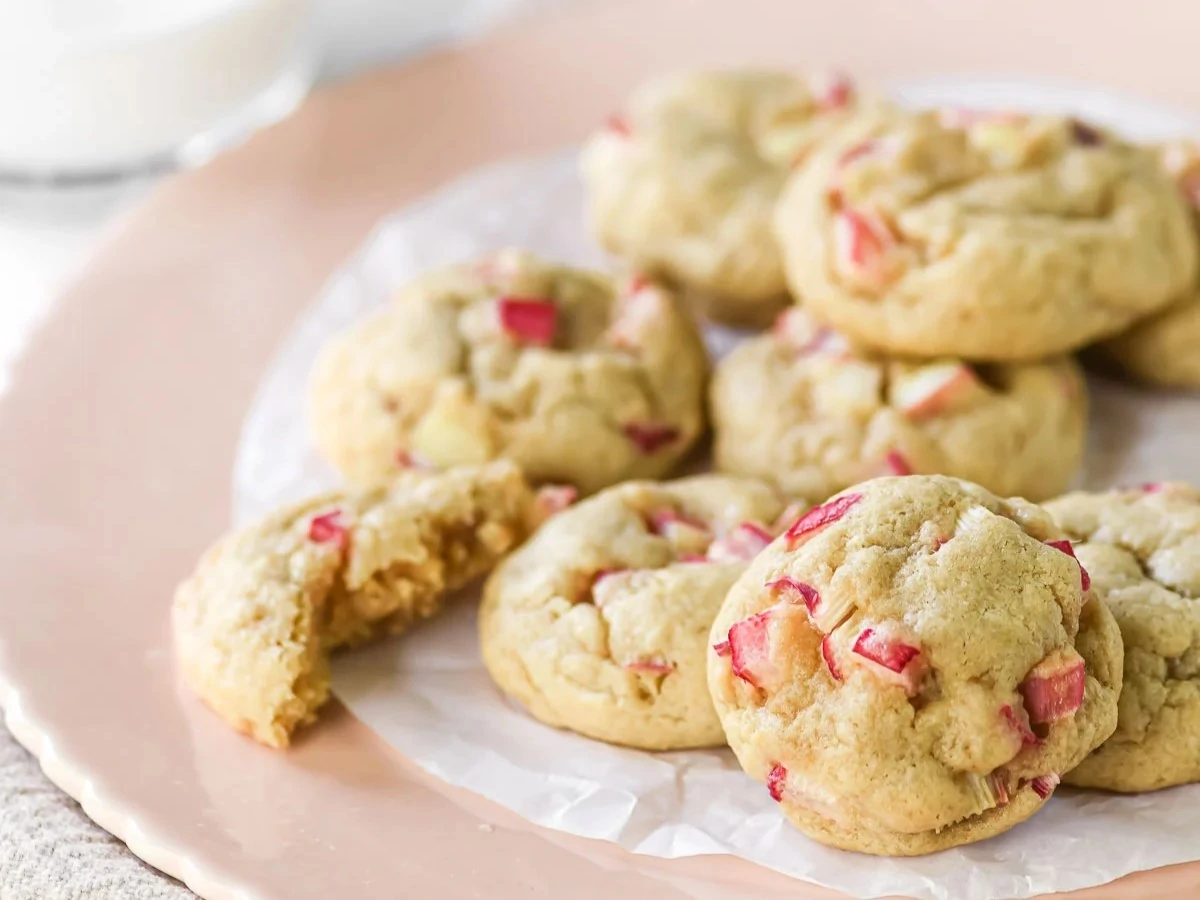 Rhubarb Cookies