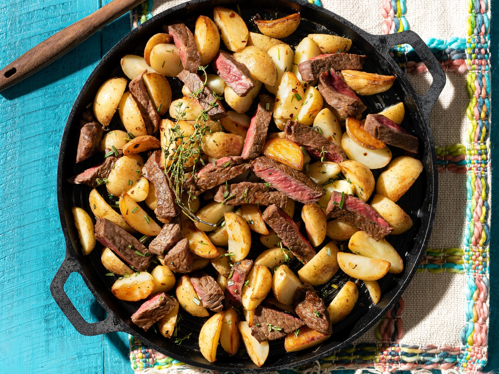 Garlic “Butter” Steak with Crispy Potatoes